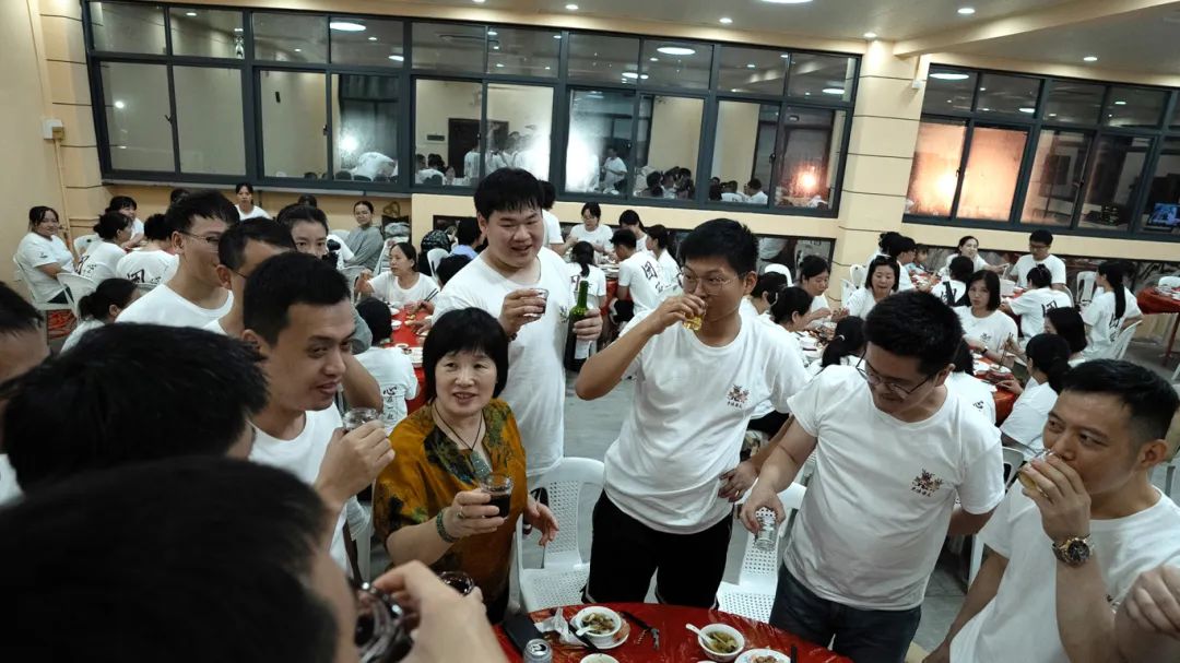 c9a56879ff97e14a464b468578f0f6be.jpg c9a56879ff97e14a464b468578f0f6be.jpg